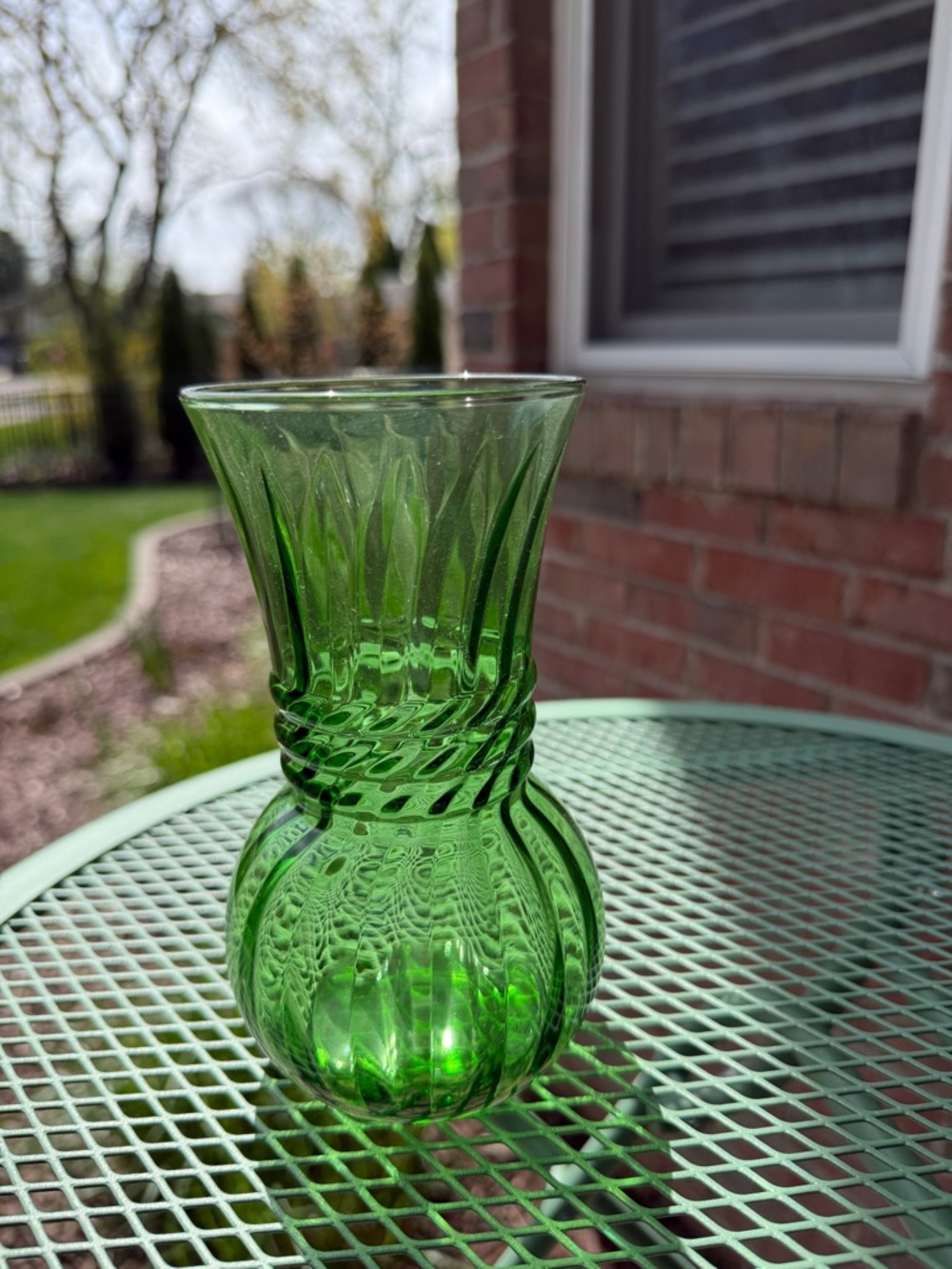 Vintage Emerald Green Anchor Hocking Swirl Vase PRICE DROP FIRM
